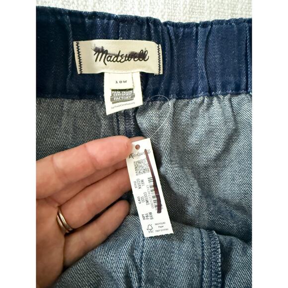 Madewell | NWT Plus Denim Pull-On Shorts in Bright Rinse Wash | Sz 18W - Picture 8 of 10